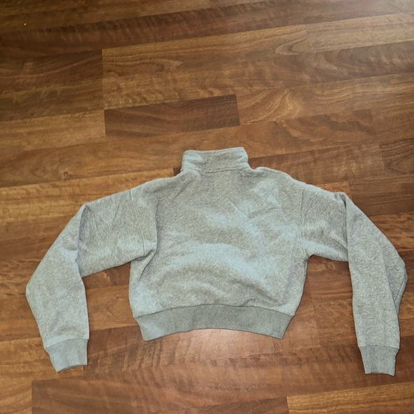 Aritzia TNA Grey Cropped Quarter Zip - Picture 4 of 5